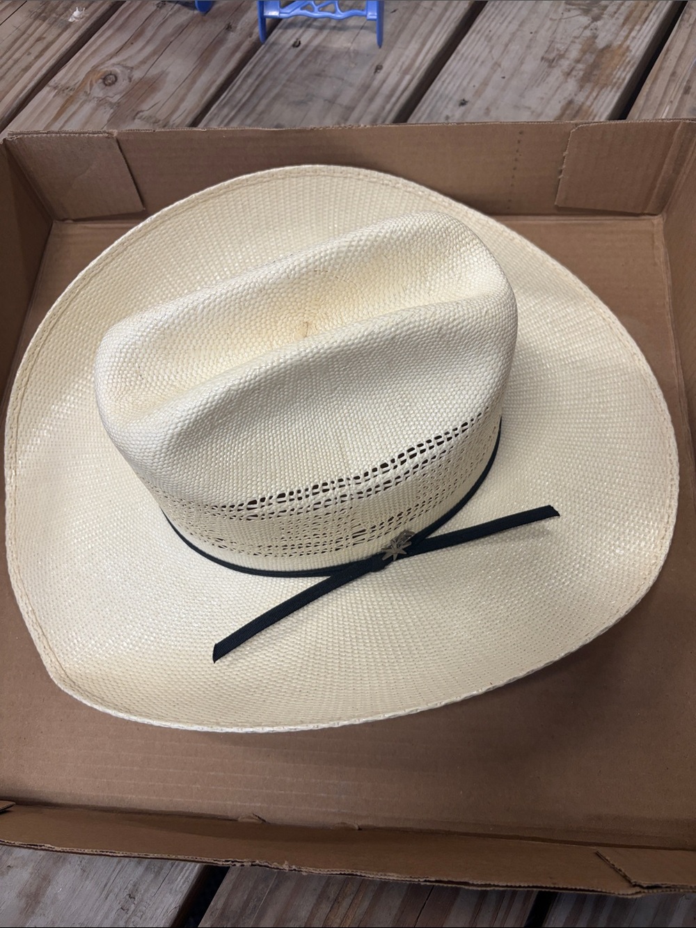 Bailey Bangora Cowboy Hat - Cream with Black Band